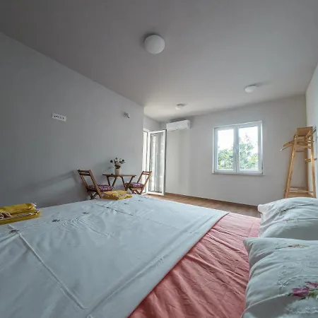 Vostanka Apartment *