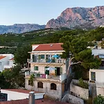Vostanka Apartment Makarska